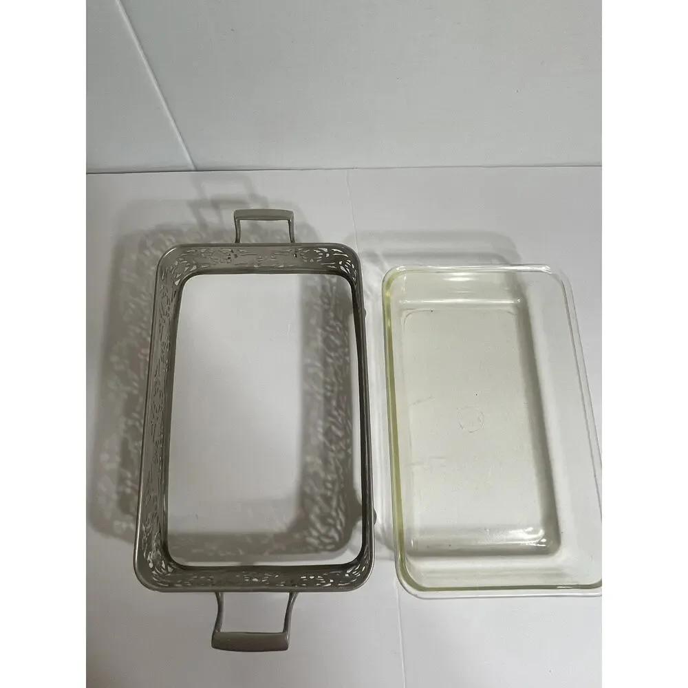 Vtg Footed Rectangular Serving Tray With‎ Pyrex Serving Dish